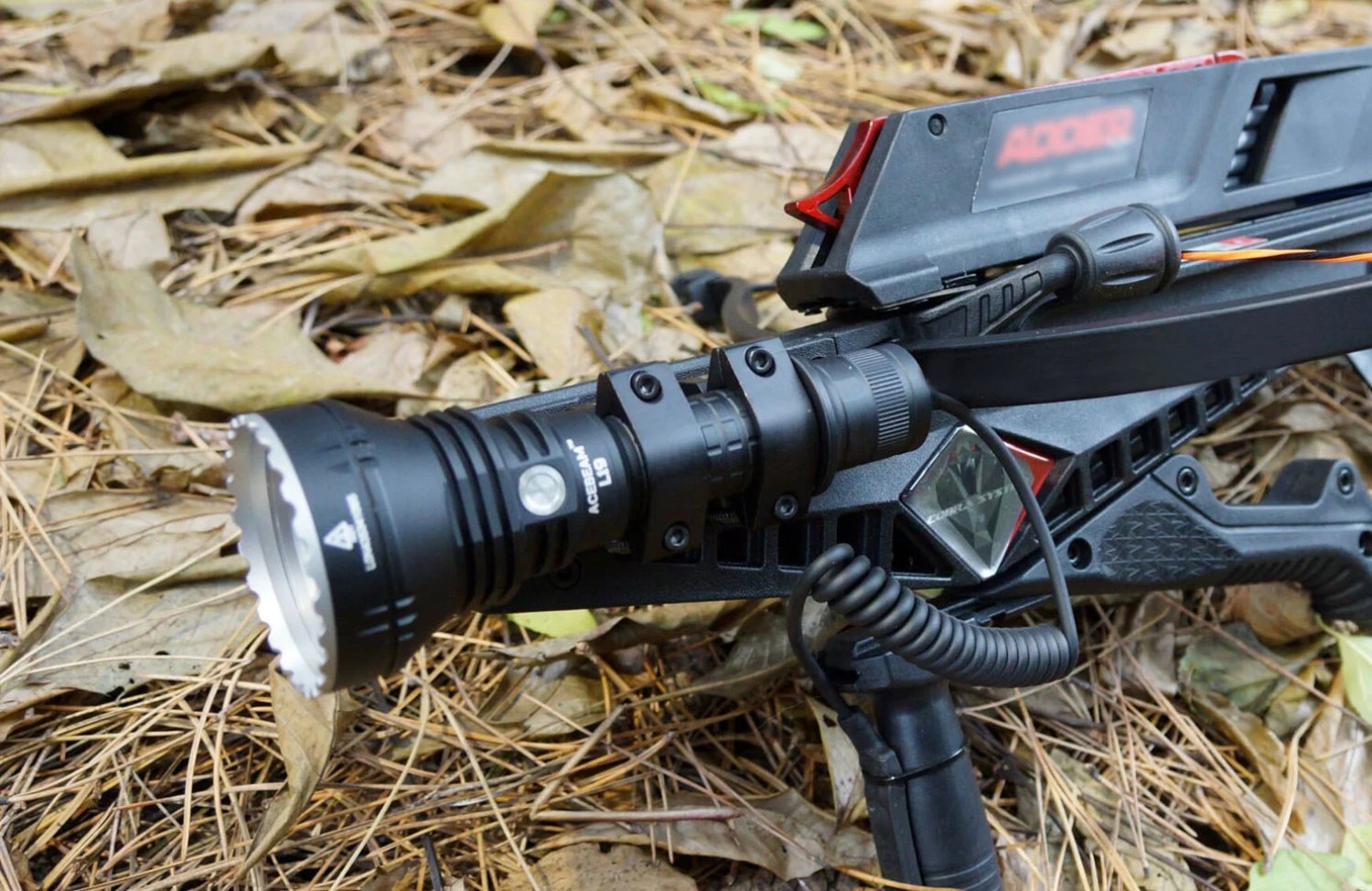 Preview: Acebeam L19 - 1300 meters - LED Thrower - beam color: white