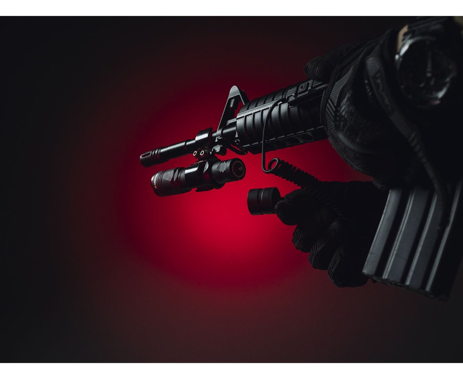 Armytek Dobermann Pro Magnet warm white - tactical LED flashlight