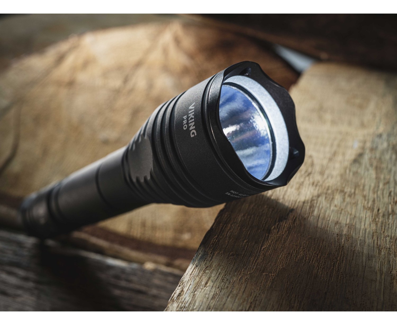 Armytek Viking Pro Magnet cold white - tactical LED flashlight